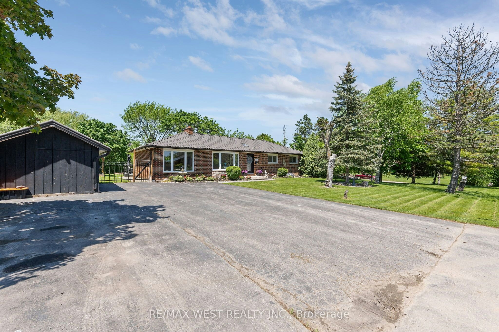 Main-16731 Leslie Hill Road, Halton Hills, ON, L0P 1N0