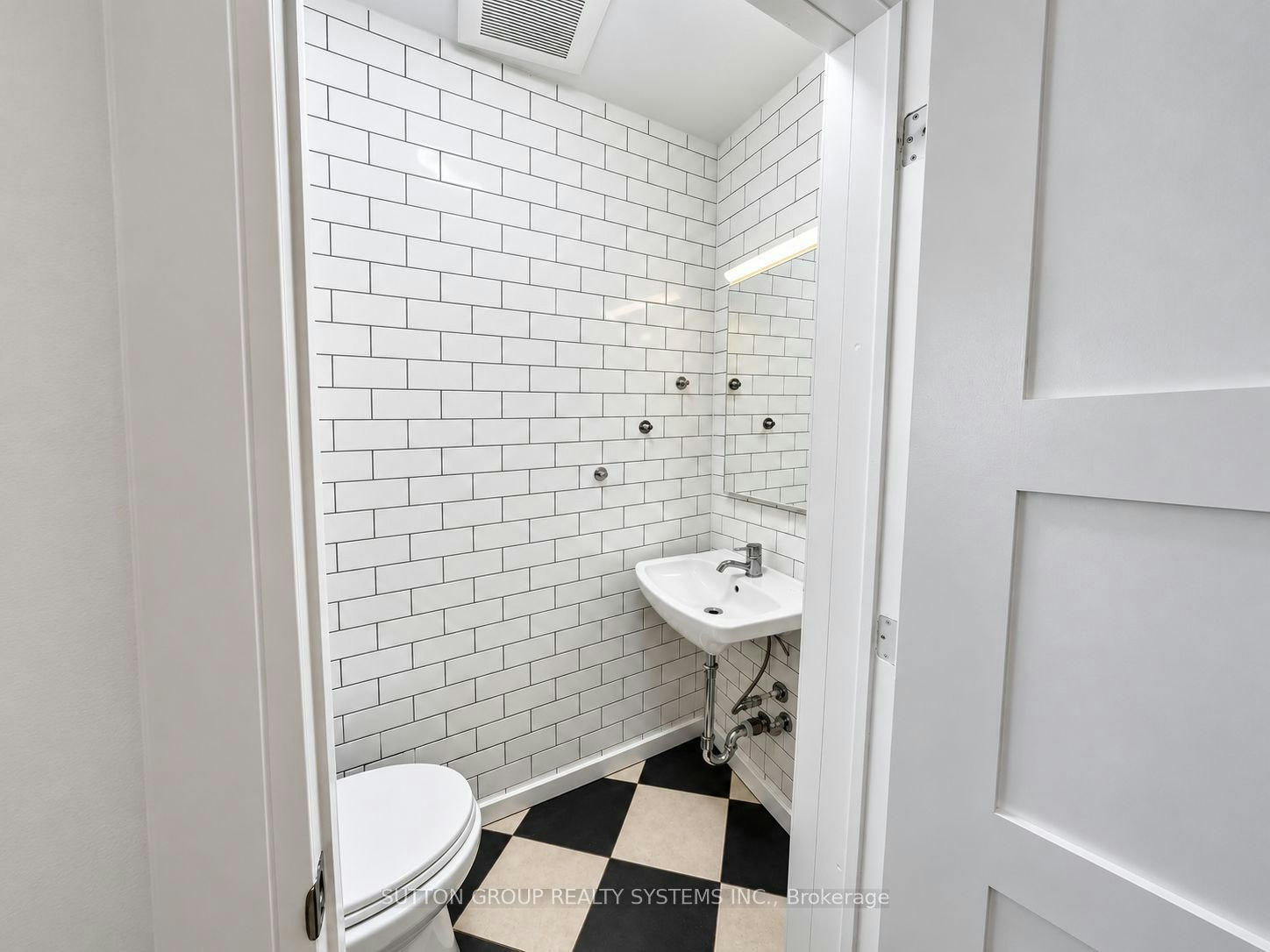 2nd Floor-616 Rogers Road, Toronto, ON, M6M 1B8 - 4