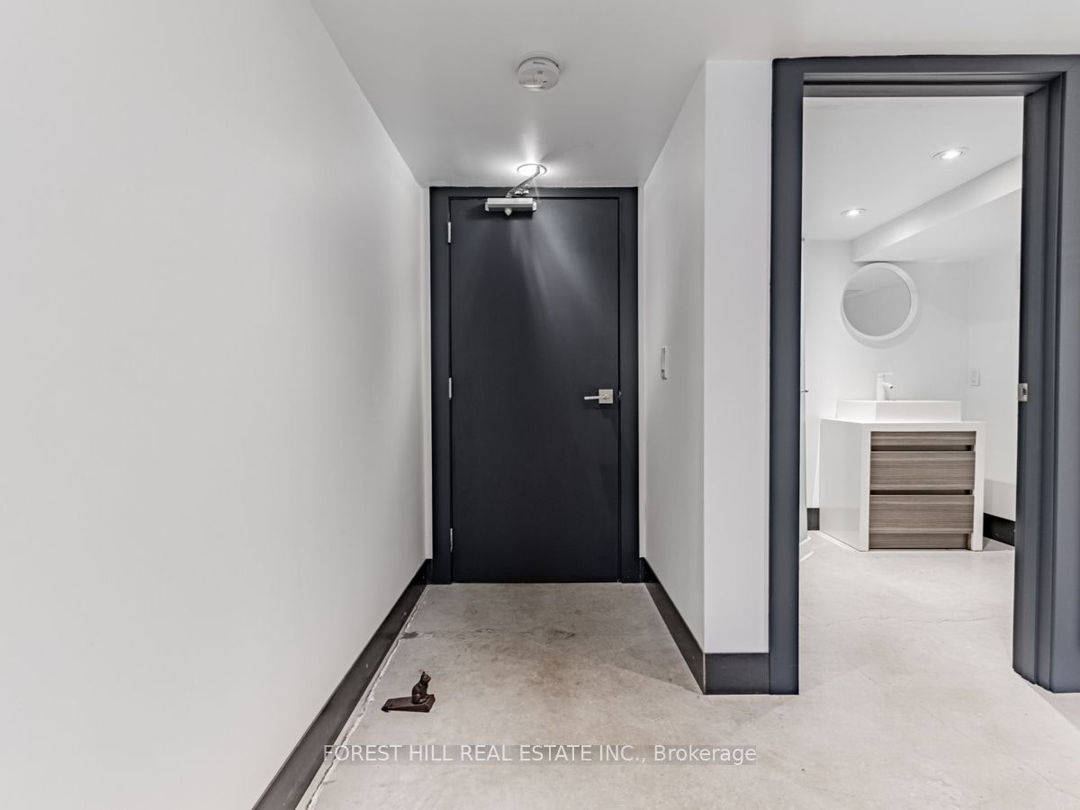 Lower-18 Sunnybrae Crescent, Toronto, ON, M6W 4W5 - 3