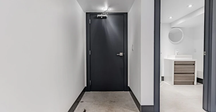 Lower-18 Sunnybrae Crescent, Toronto, ON, M6W 4W5 - 3
