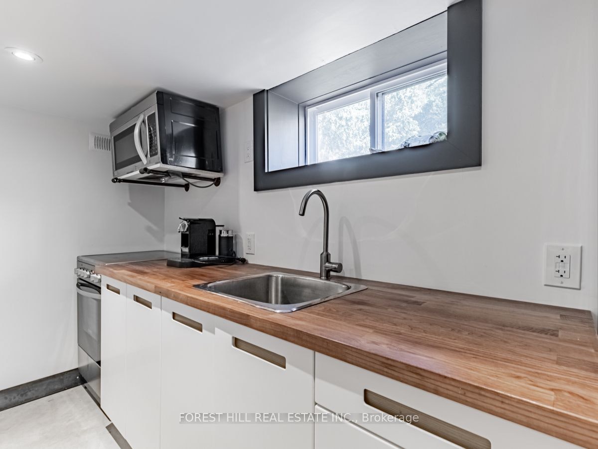 Lower-18 Sunnybrae Crescent, Toronto, ON, M6W 4W5 - 15