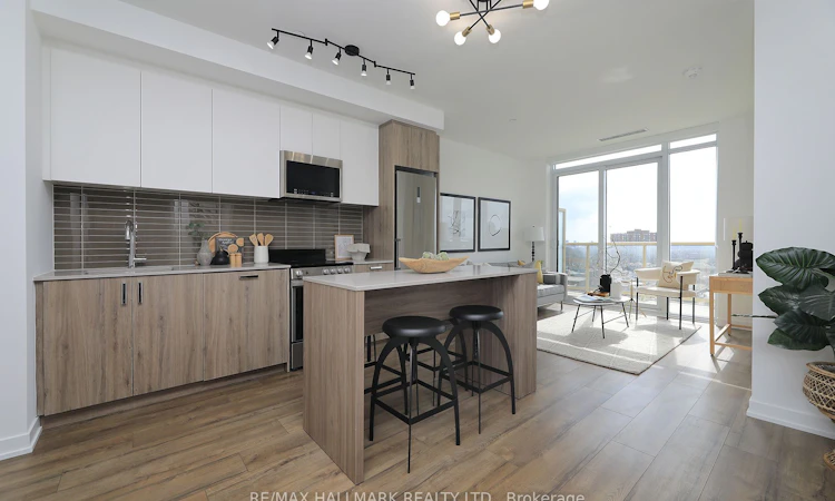1111-1787 St. Clair Avenue W