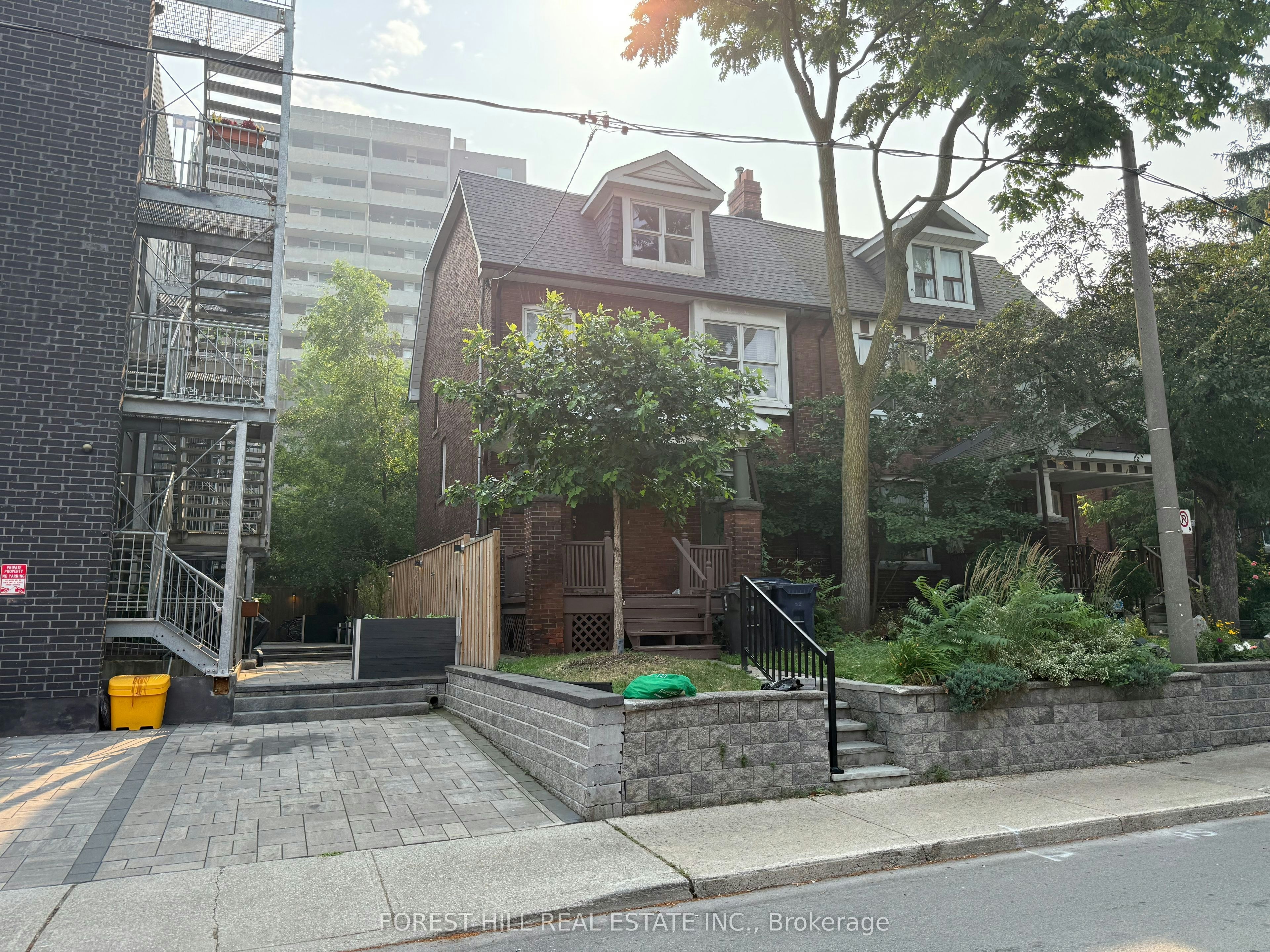 63 Alhambra Avenue, Toronto, ON, M6R 2S4