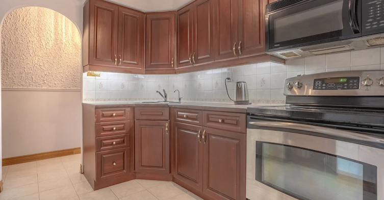 1608-975 Warwick Court, Burlington, ON, L7T 3Z7 - 8