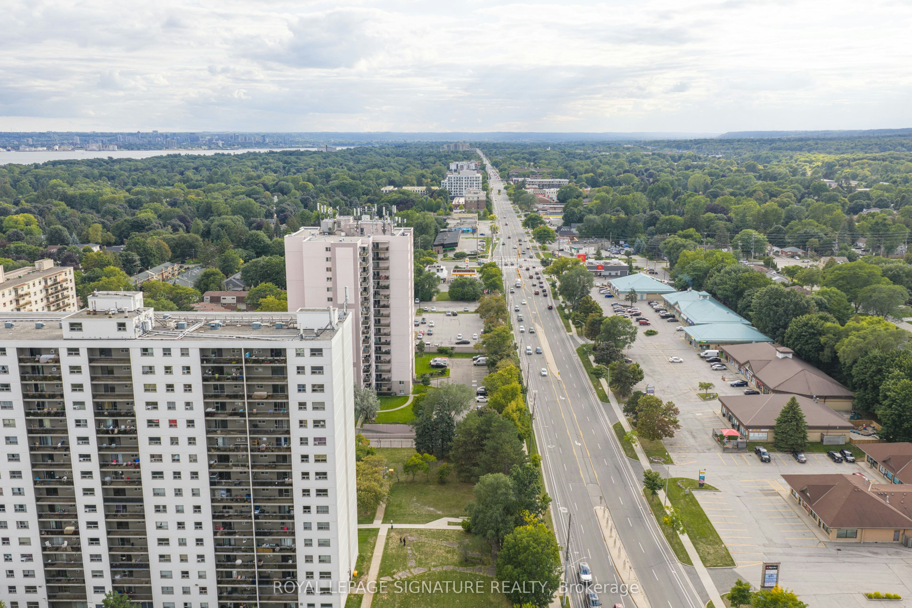 1608-975 Warwick Court, Burlington, ON, L7T 3Z7 - 29