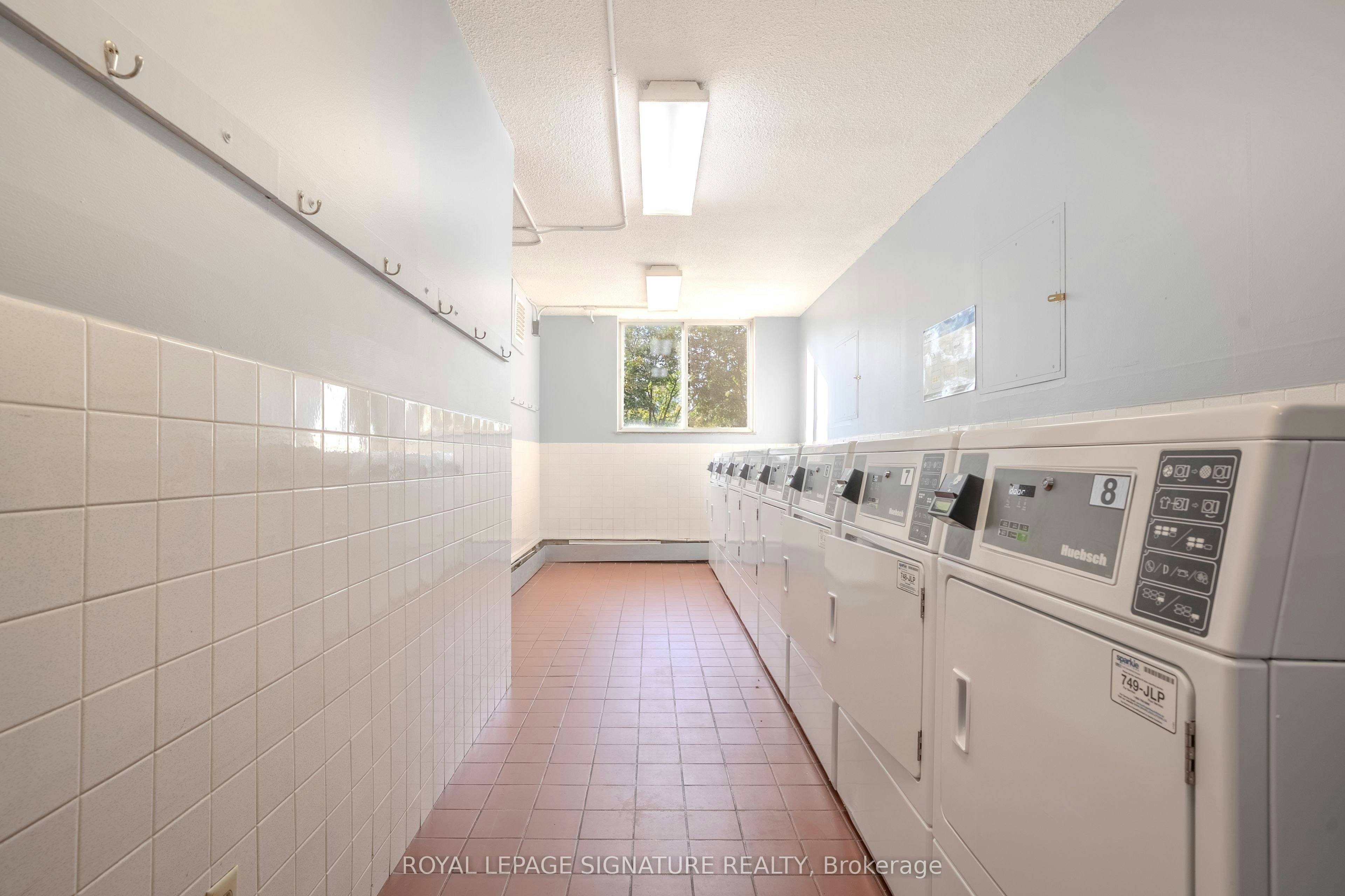 1608-975 Warwick Court, Burlington, ON, L7T 3Z7 - 23