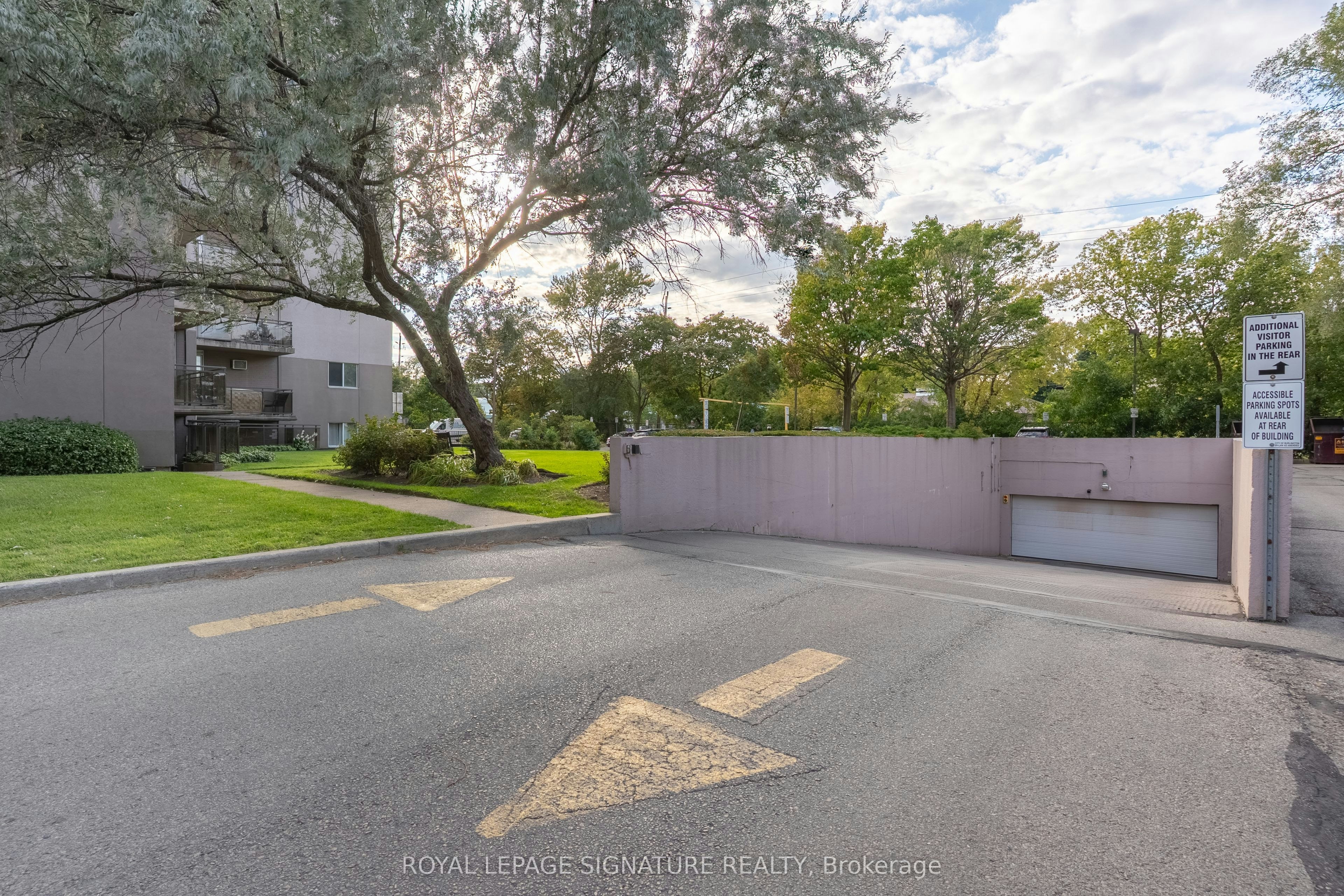 1608-975 Warwick Court, Burlington, ON, L7T 3Z7 - 24