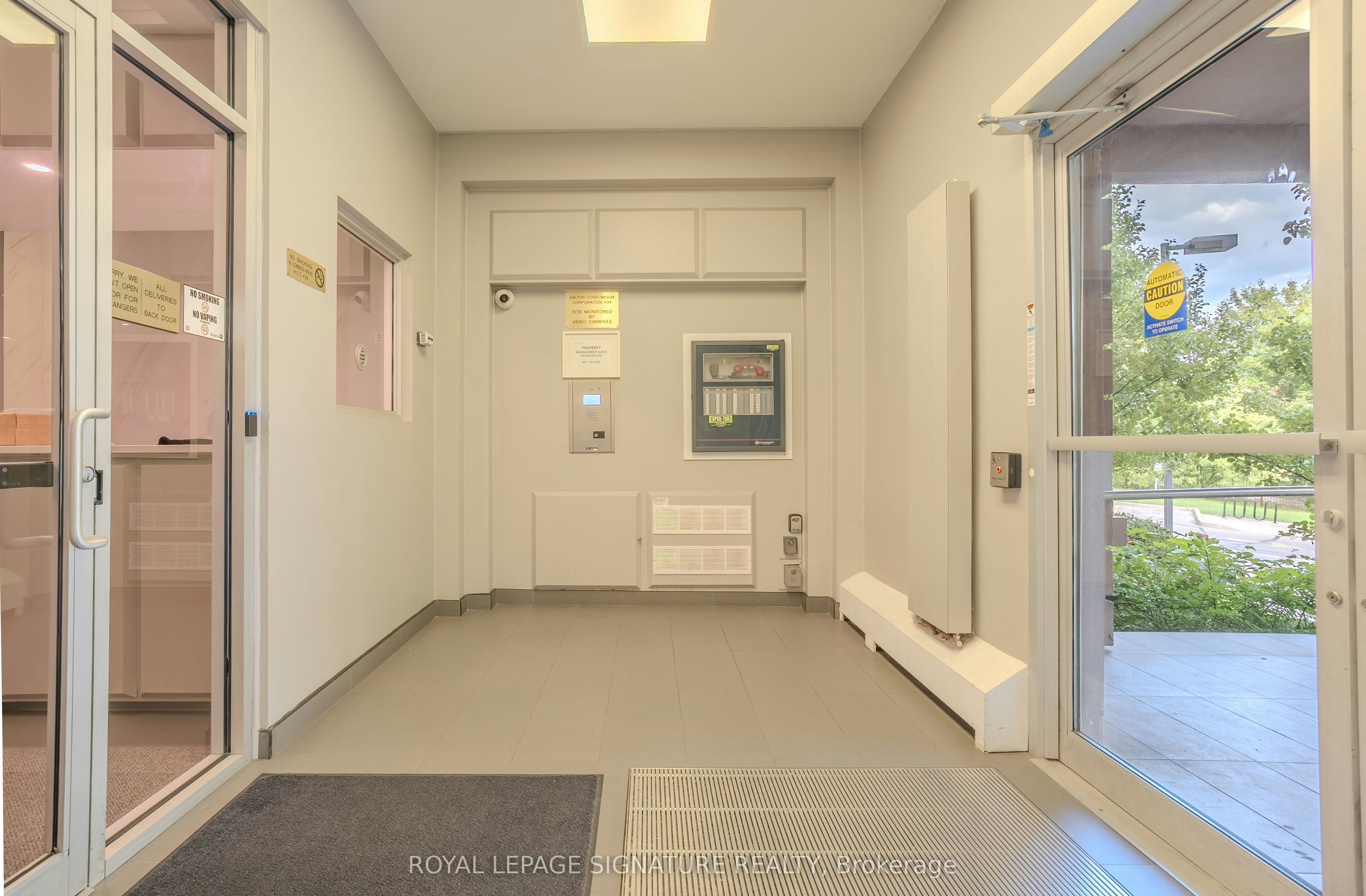 1608-975 Warwick Court, Burlington, ON, L7T 3Z7 - 2