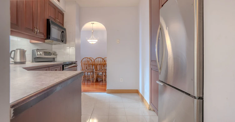 1608-975 Warwick Court, Burlington, ON, L7T 3Z7 - 9