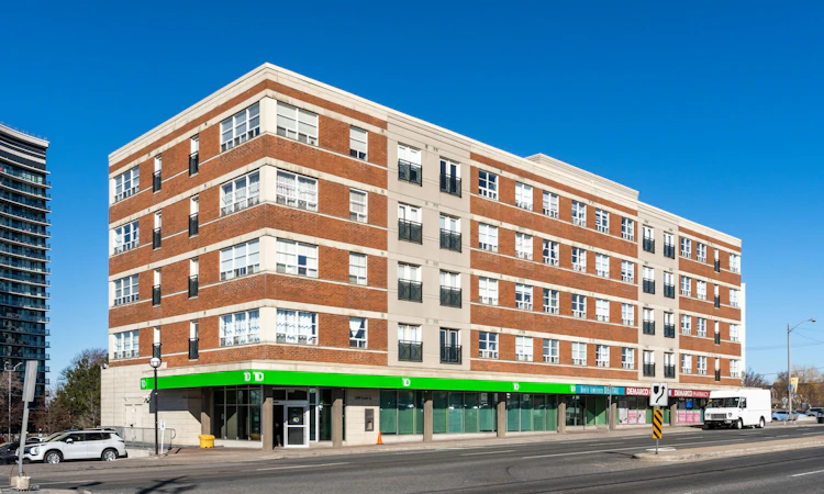 406-1415 Lawrence Avenue W