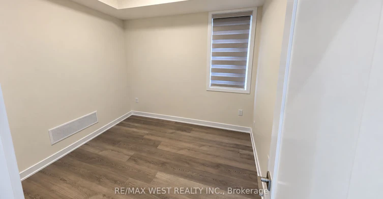 Main Floor-93 Hatherley Road, Toronto, ON, M6E 1W3 - 25