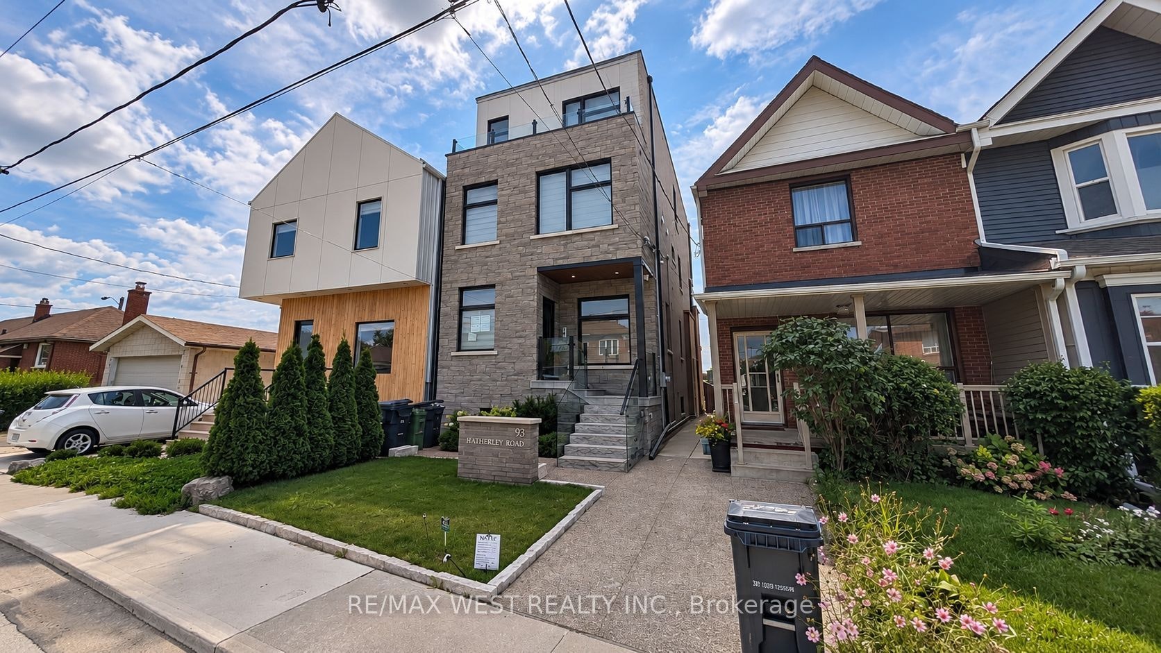 Main Floor-93 Hatherley Road, Toronto, ON, M6E 1W3