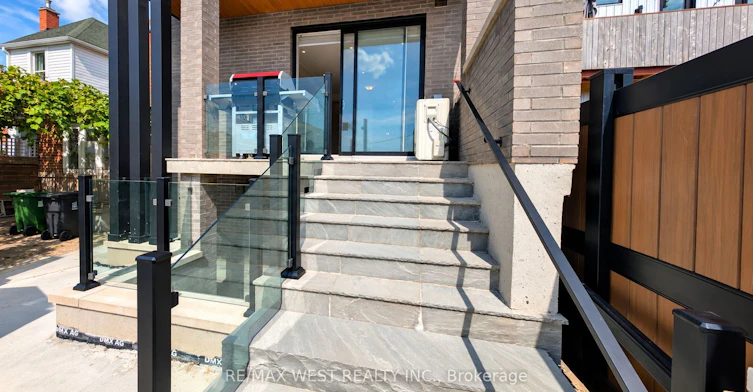 Main Floor-93 Hatherley Road, Toronto, ON, M6E 1W3 - 33