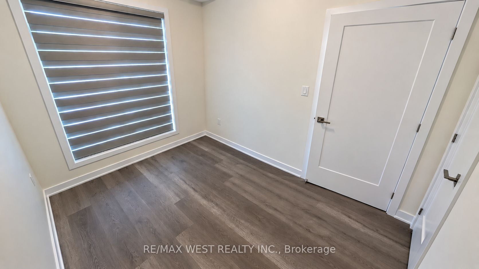 Main Floor-93 Hatherley Road, Toronto, ON, M6E 1W3 - 19