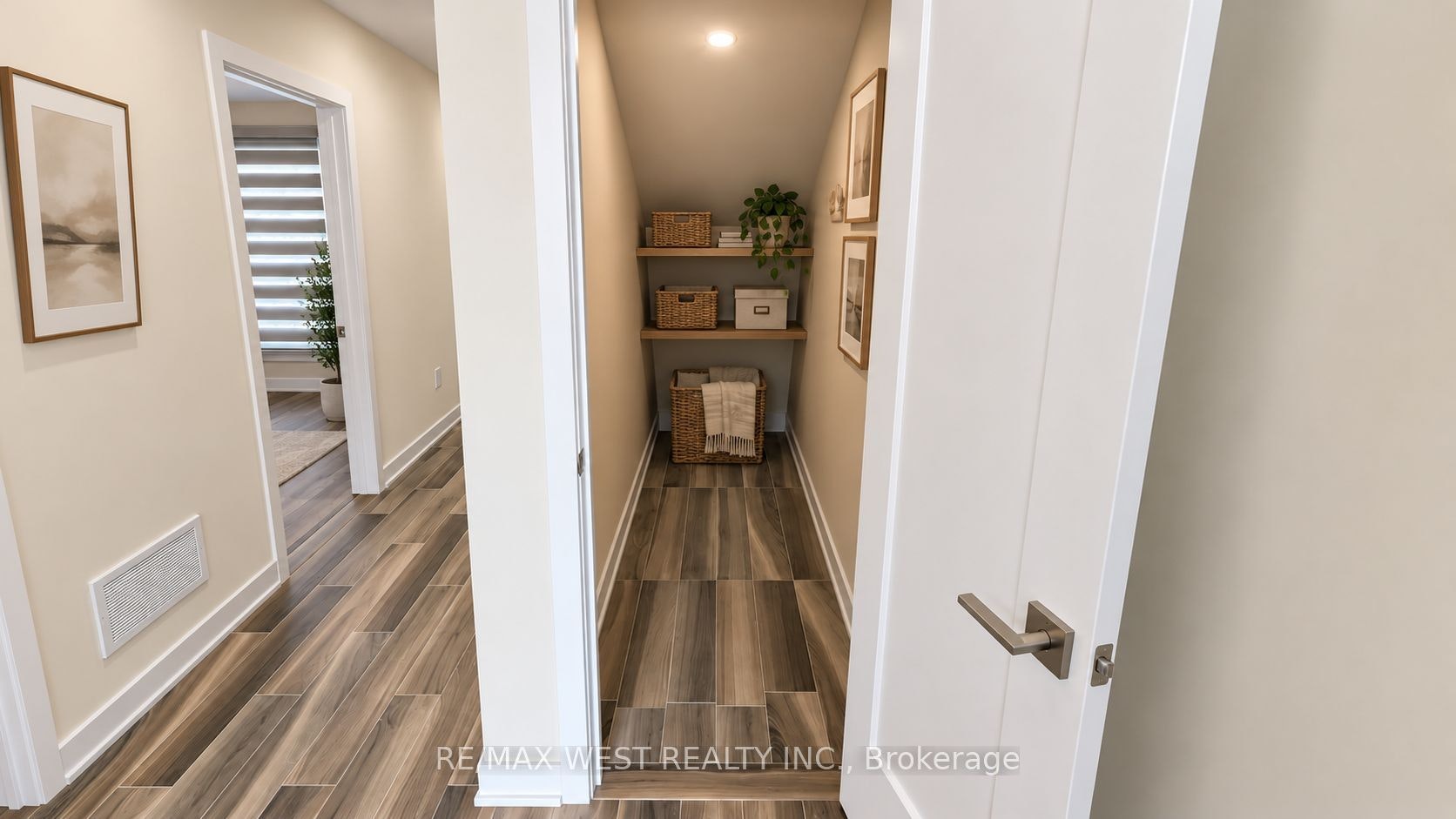 Main Floor-93 Hatherley Road, Toronto, ON, M6E 1W3 - 28