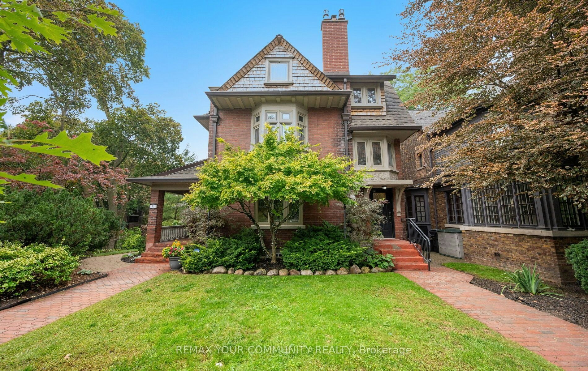 62 Indian Grove, Toronto, ON, M6R 2Y4