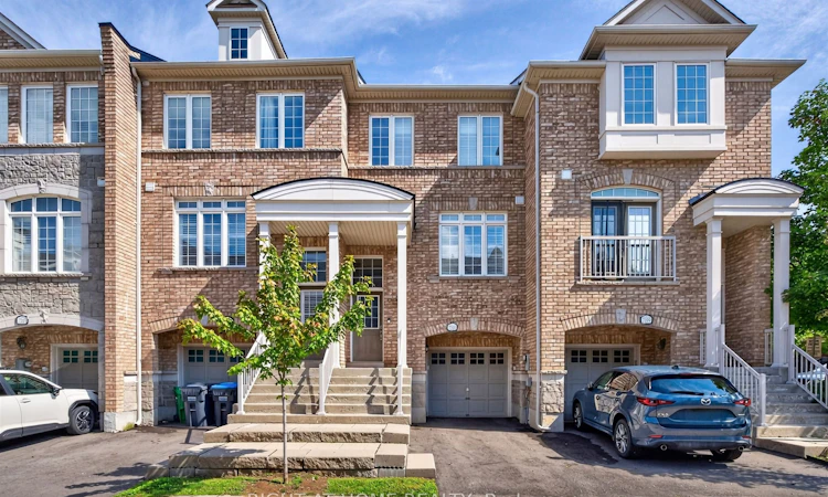 7201 Triumph Lane
