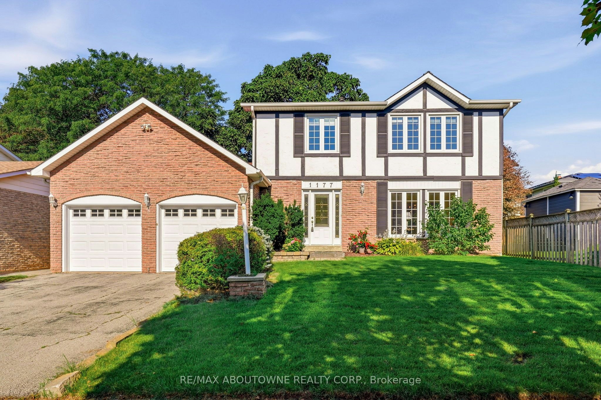 1177 Grand Boulevard, Oakville, ON, L6H 2V2