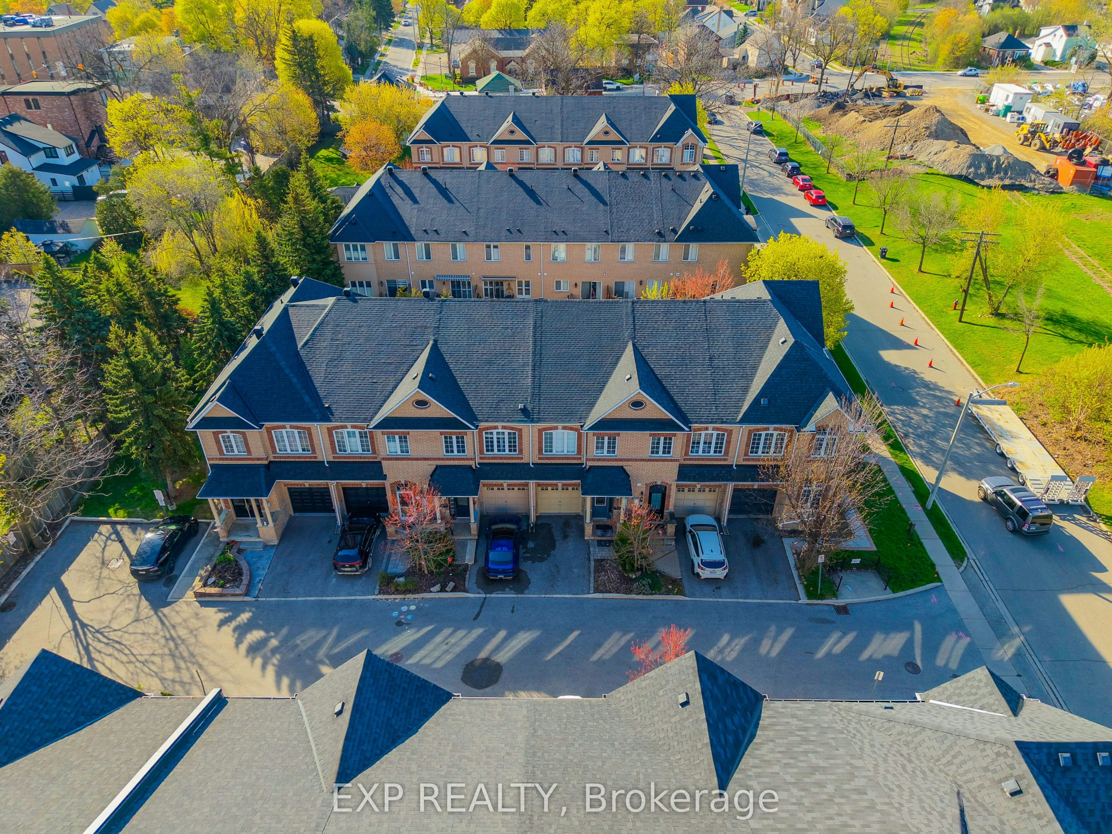 6 Purple Finch Court, Brampton, ON, L6X 5A3
