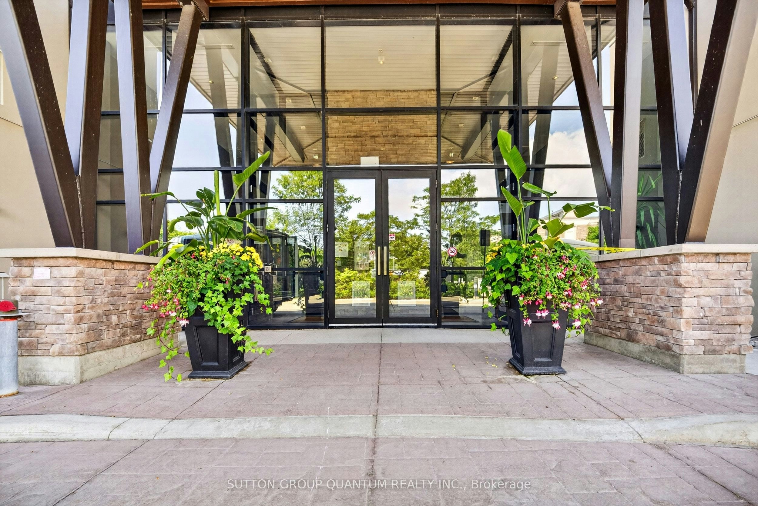 214-128 Garden Drive, Oakville, ON, L6K 0H7
