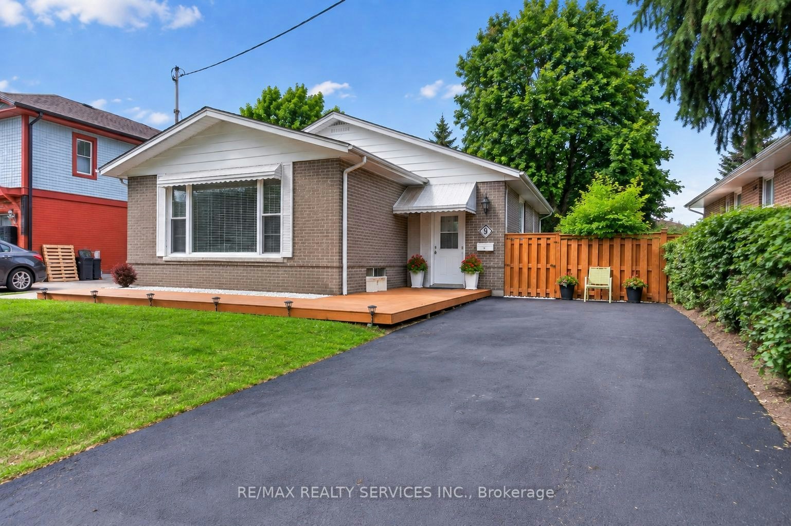 8 Leneck Avenue, Brampton, ON, L6X 2A7