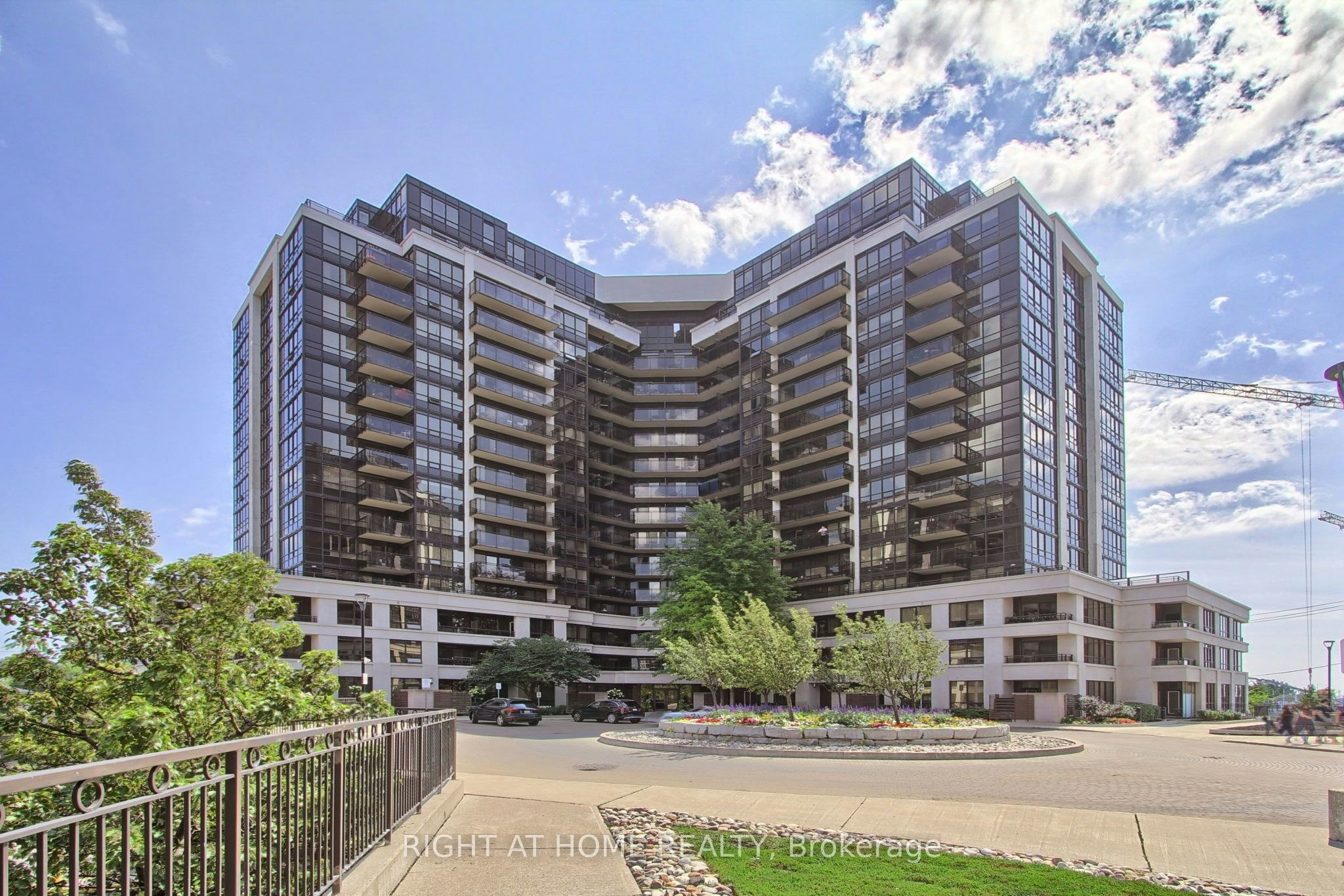 Ph04-1060 Sheppard Avenue W, Toronto, ON, M3J 0G7