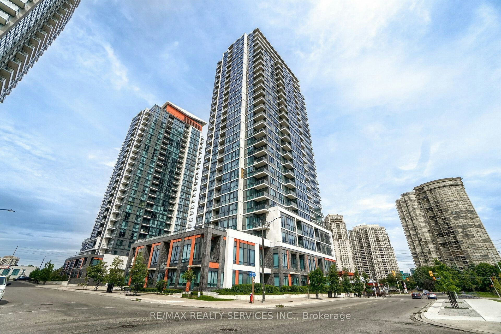 2506-75 Eglinton Avenue W, Mississauga, ON, L5R 0E4 - 2