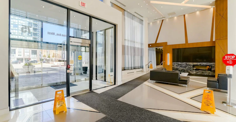 2506-75 Eglinton Avenue W, Mississauga, ON, L5R 0E4 - 6