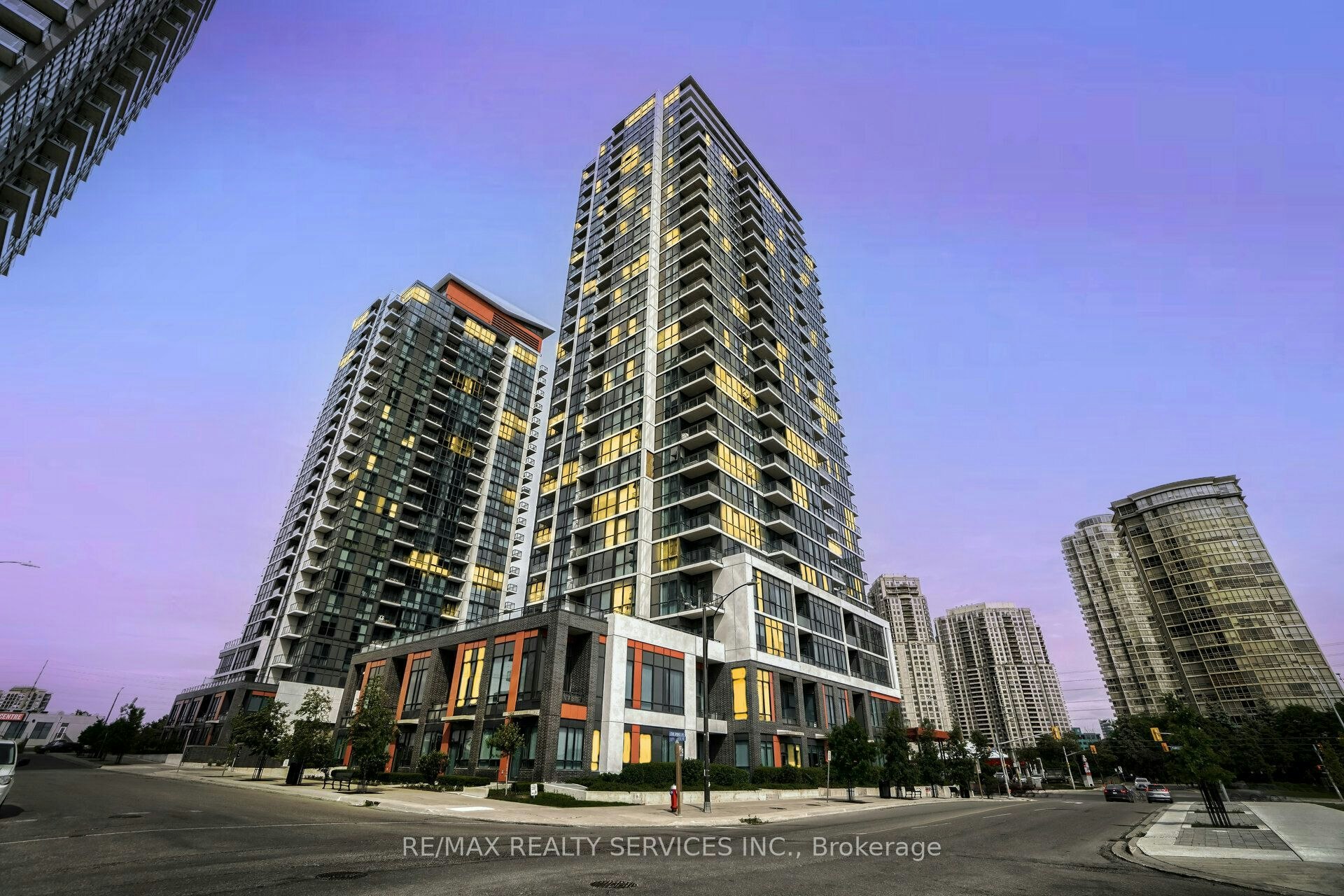 2506-75 Eglinton Avenue W, Mississauga, ON, L5R 0E4 - 4