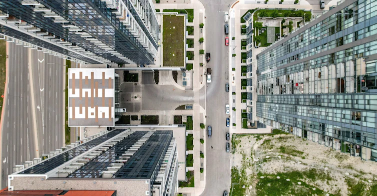 2506-75 Eglinton Avenue W, Mississauga, ON, L5R 0E4