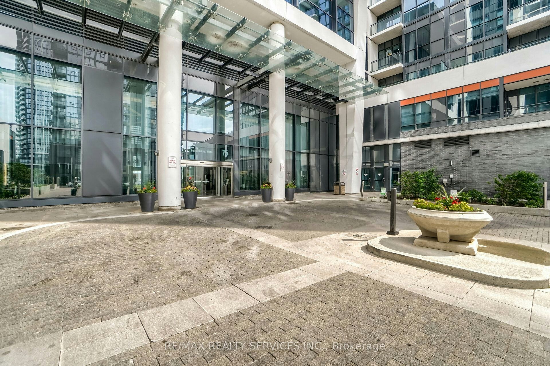 2506-75 Eglinton Avenue W, Mississauga, ON, L5R 0E4 - 3
