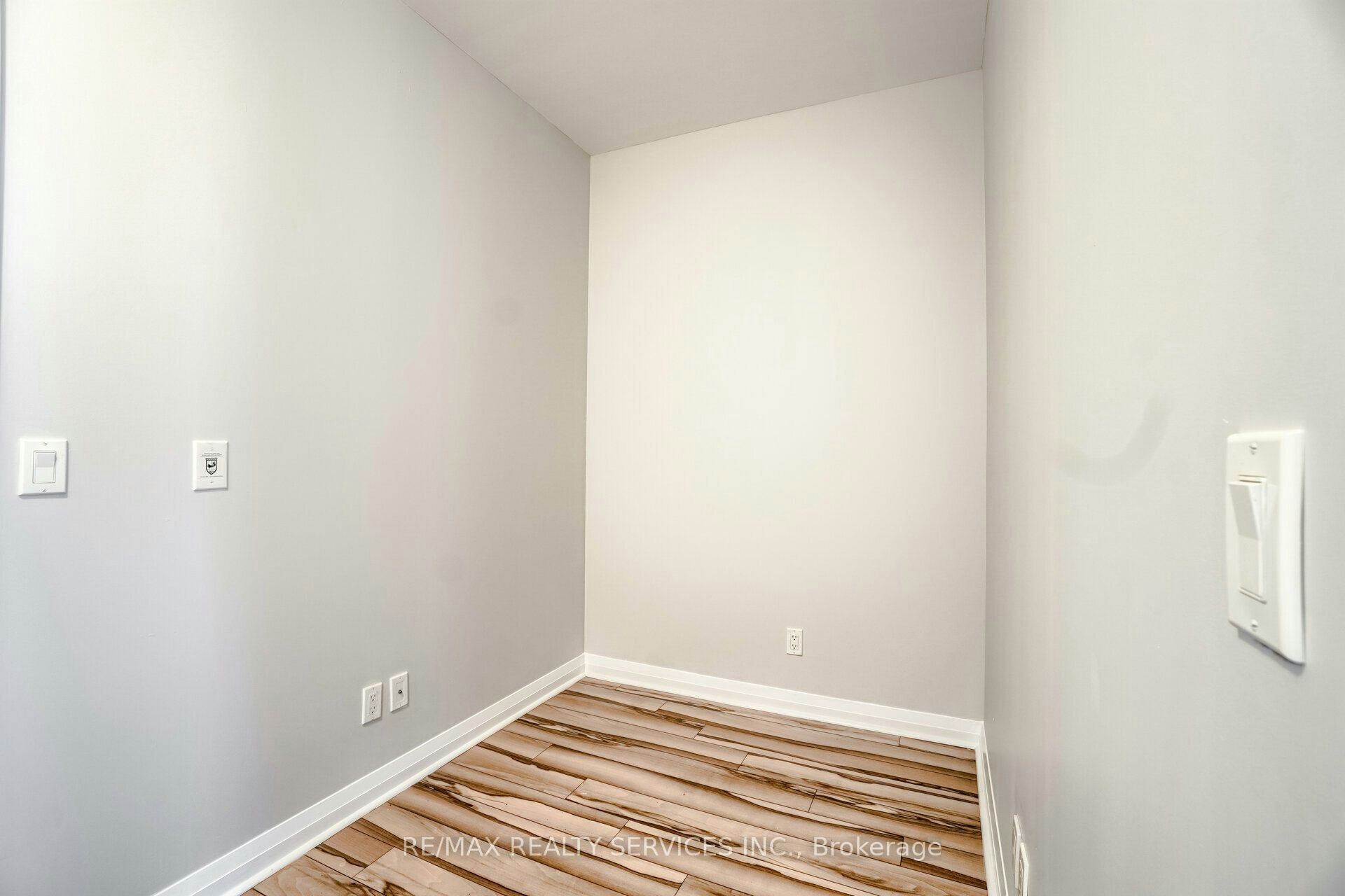 2506-75 Eglinton Avenue W, Mississauga, ON, L5R 0E4 - 25