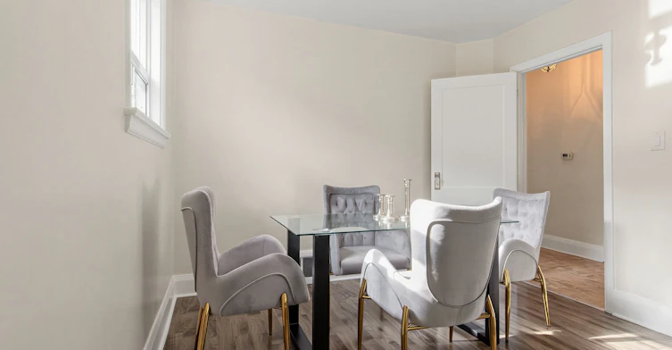 38 Ypres Road, Toronto, ON, M6M 1N9 - 8