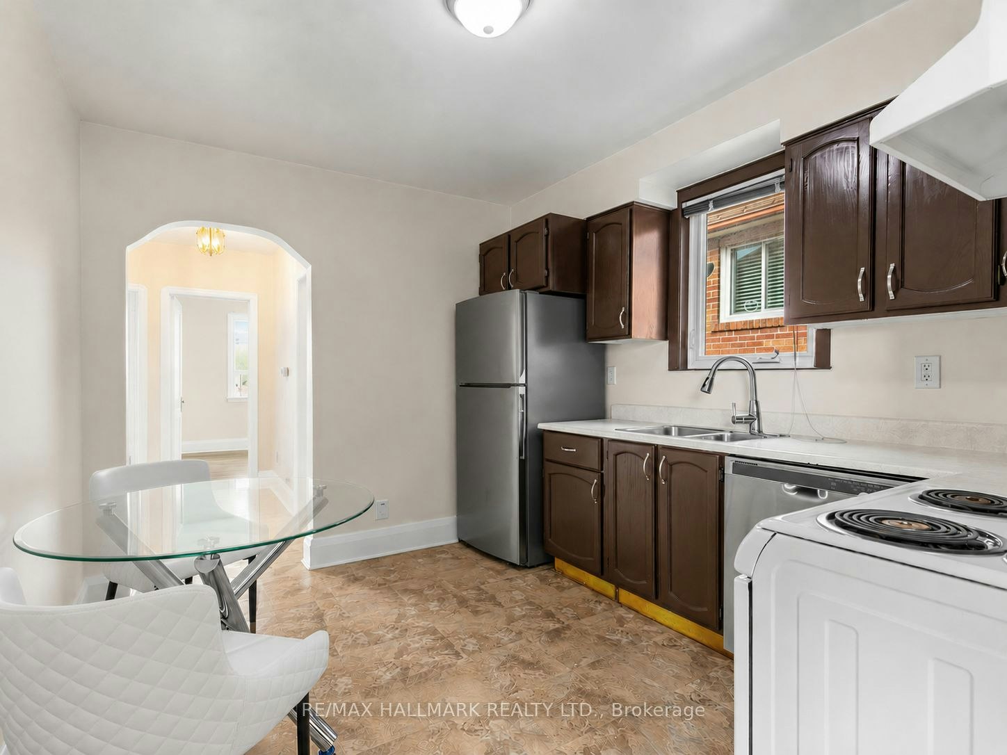 38 Ypres Road, Toronto, ON, M6M 1N9 - 12