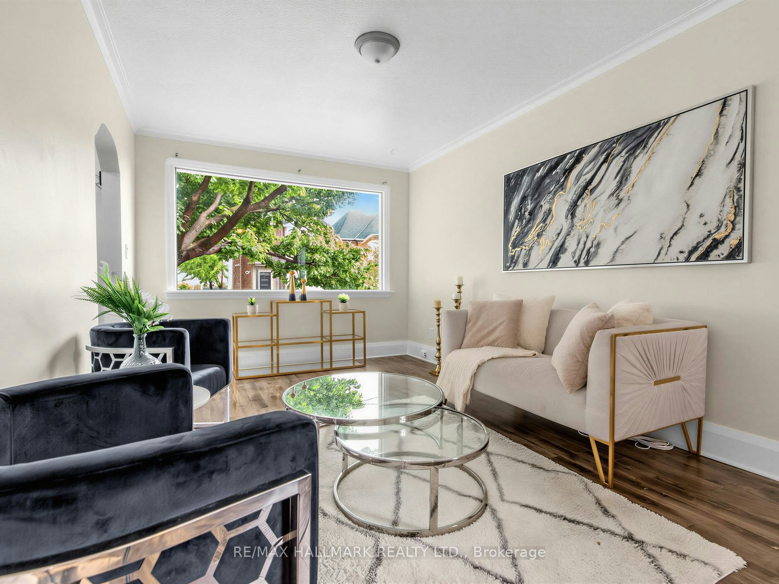 38 Ypres Road, Toronto, ON, M6M 1N9 - 4