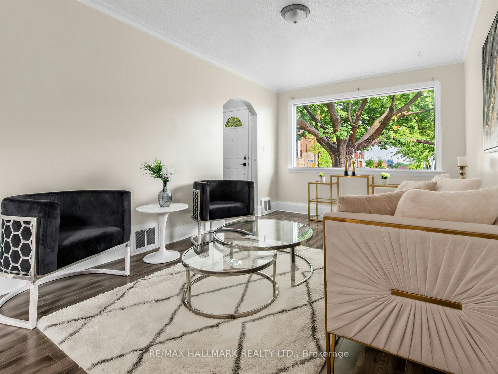 38 Ypres Road, Toronto, ON, M6M 1N9 - 5