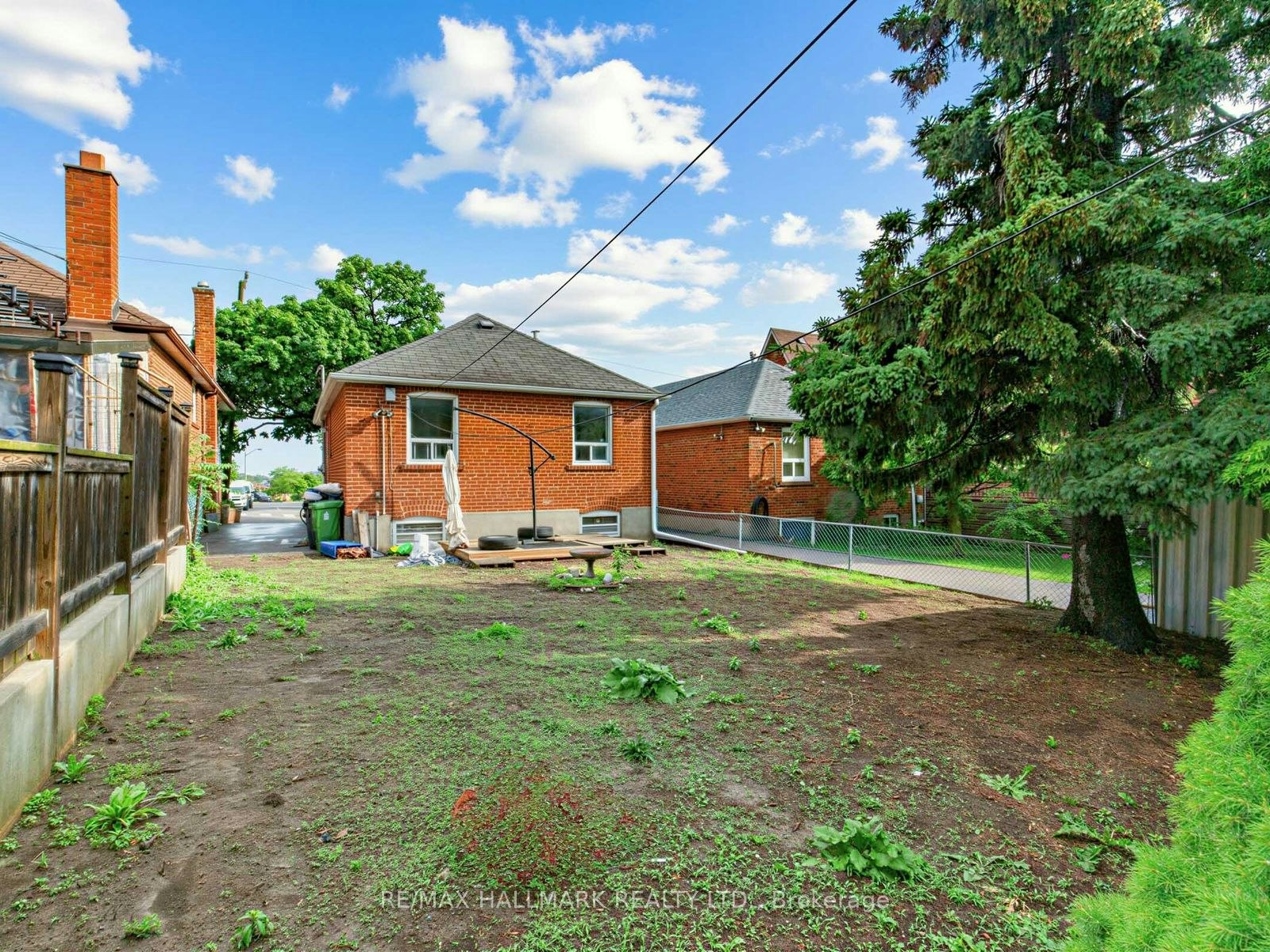 38 Ypres Road, Toronto, ON, M6M 1N9 - 28