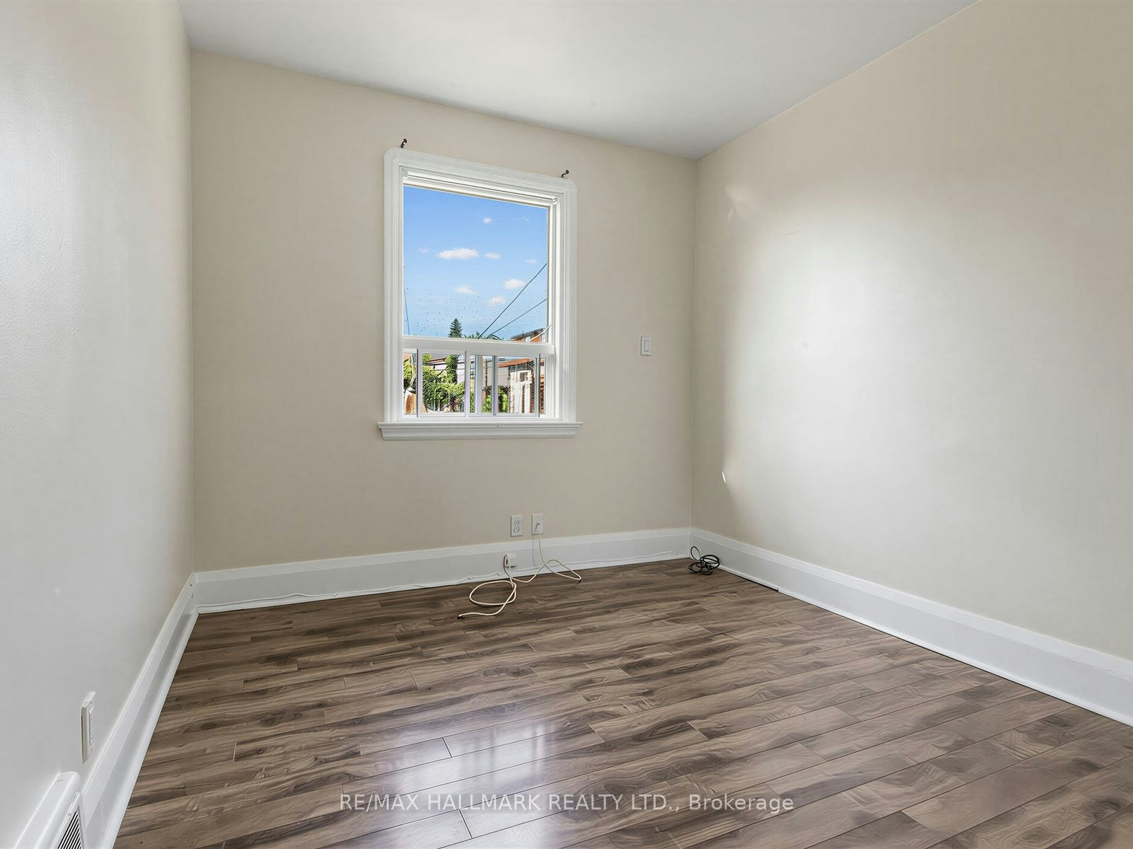 38 Ypres Road, Toronto, ON, M6M 1N9 - 14