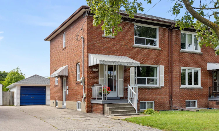 122 Treeview Drive