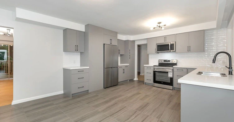 1847 Will Scarlett Drive, Mississauga, ON, L5K 1J6 - 7