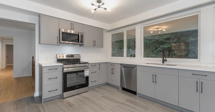 1847 Will Scarlett Drive, Mississauga, ON, L5K 1J6 - 9
