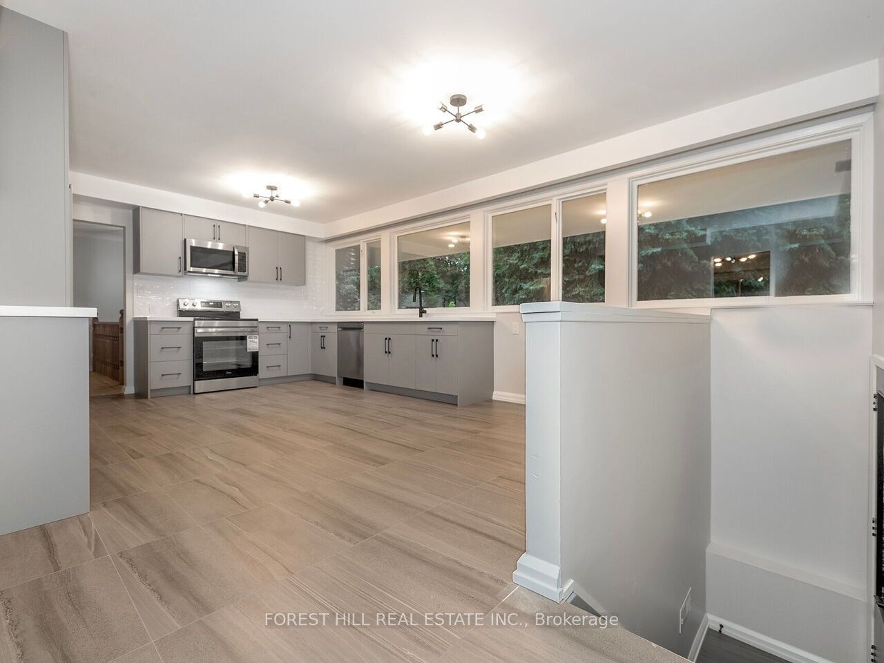 1847 Will Scarlett Drive, Mississauga, ON, L5K 1J6 - 10