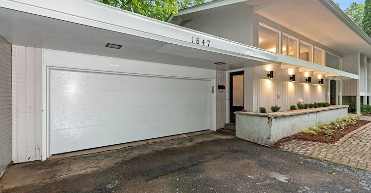 1847 Will Scarlett Drive, Mississauga, ON, L5K 1J6 - 3