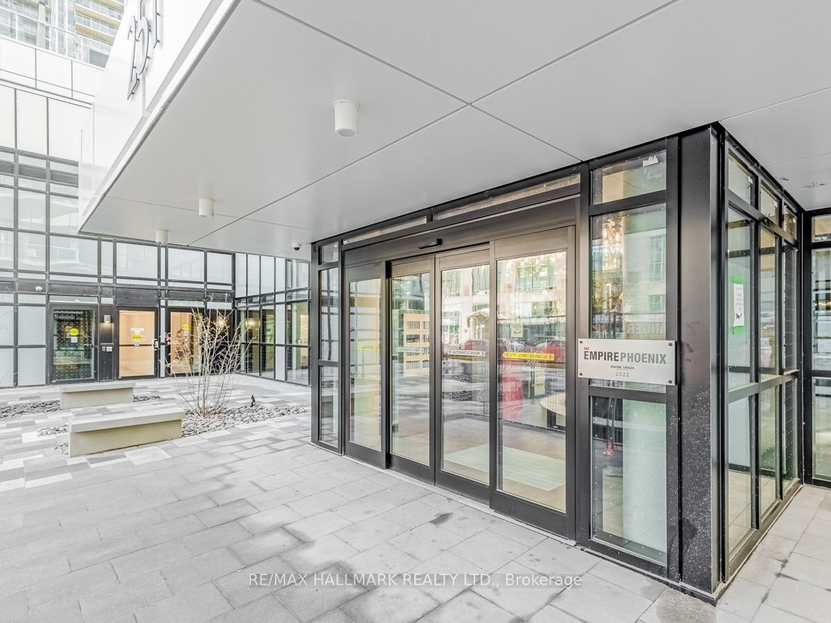 910-251 Manitoba Street, Toronto, ON, M8Y 0C7 - 2