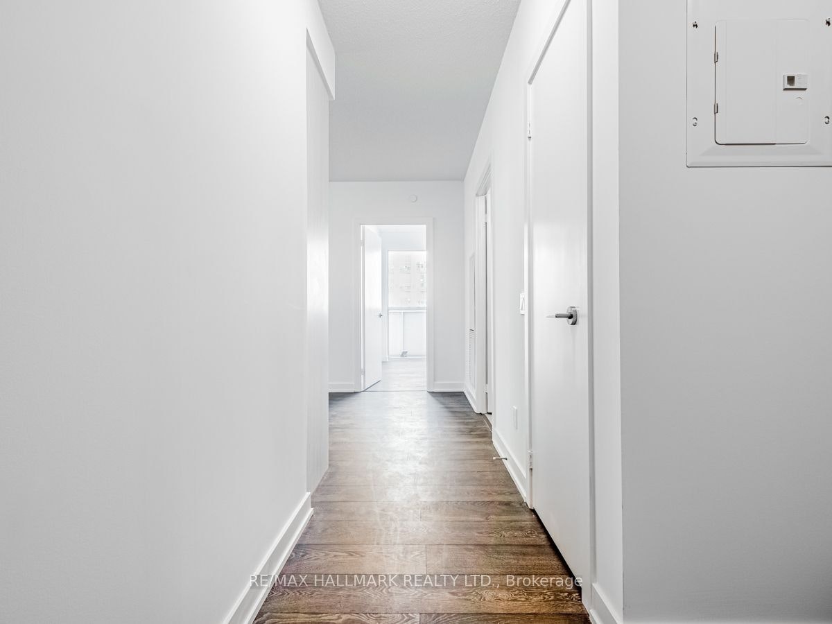 910-251 Manitoba Street, Toronto, ON, M8Y 0C7 - 6