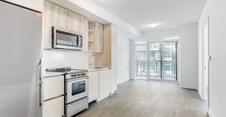 910-251 Manitoba Street, Toronto, ON, M8Y 0C7 - 8