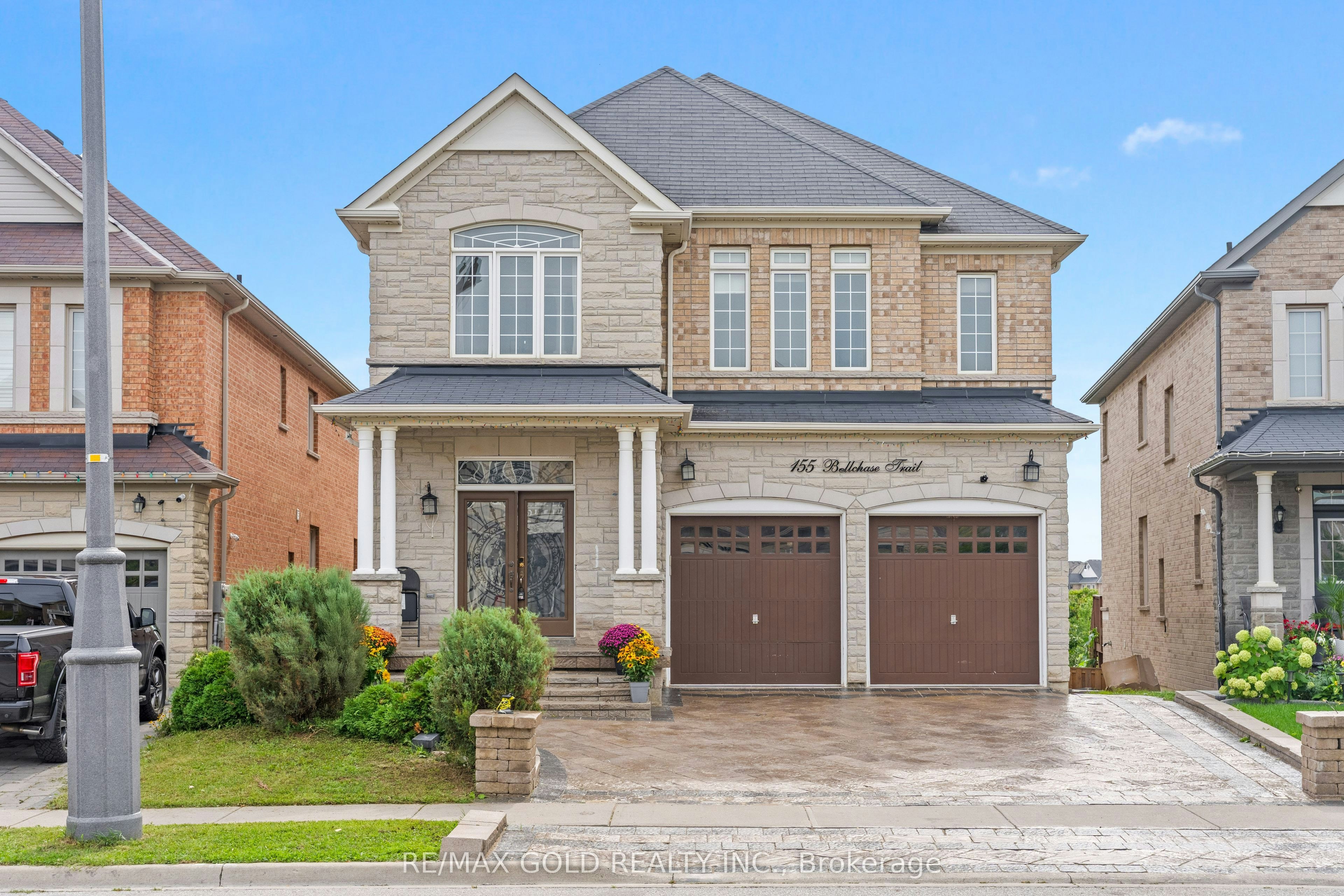 155 Bellchase Trail, Brampton, ON, L6P 3N2