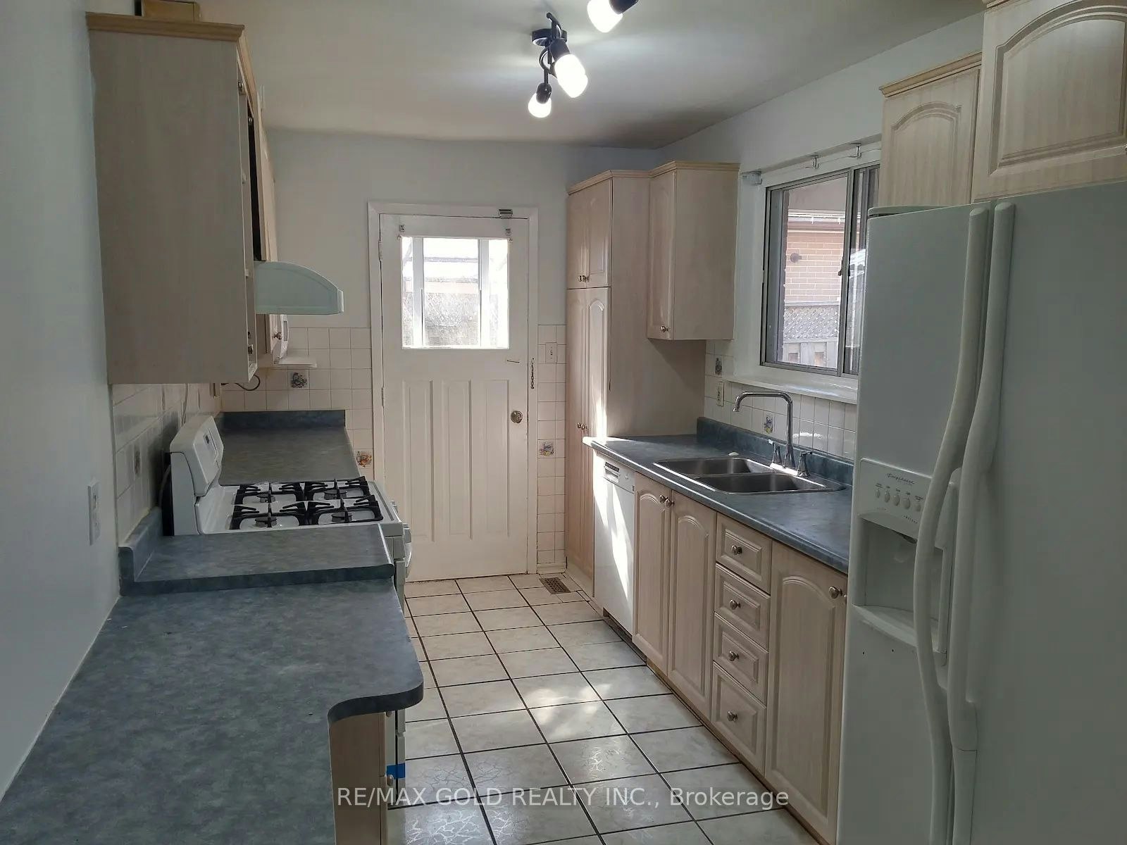 Upper-7 Forsythia Road, Brampton, ON, L6T 2G2 - 4