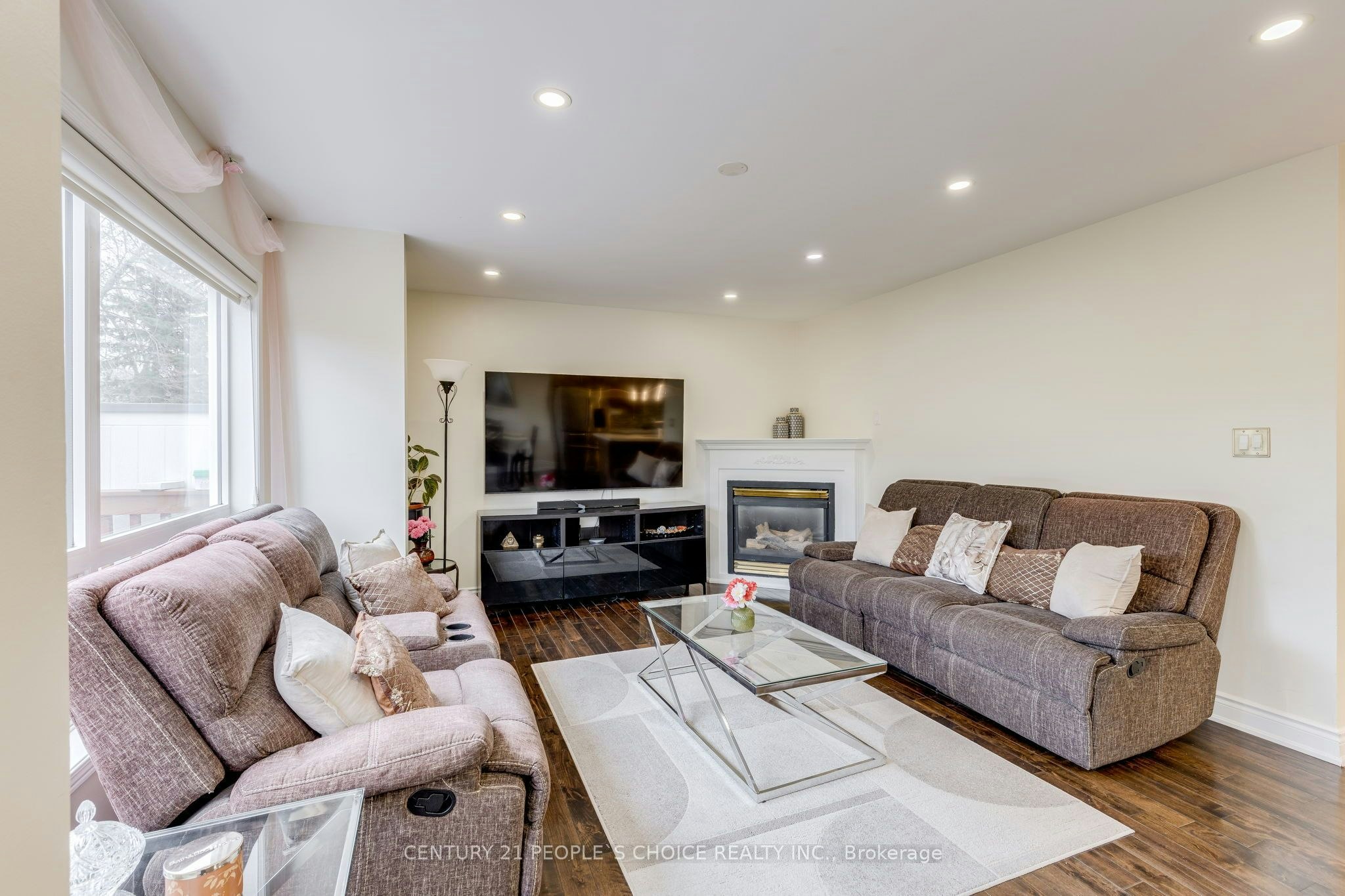 5677 Condor Place, Mississauga, ON, L5V 2J4 - 9
