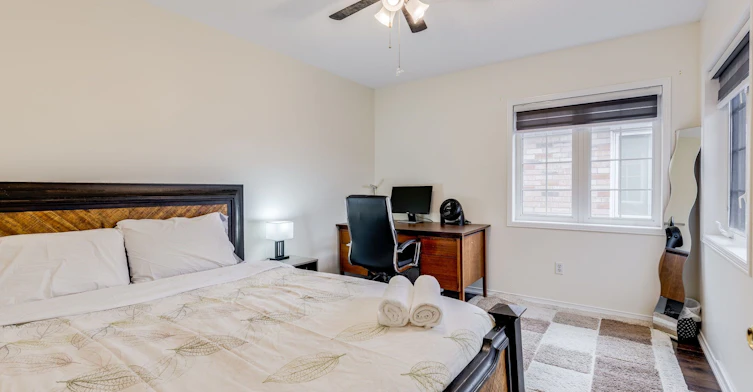 5677 Condor Place, Mississauga, ON, L5V 2J4 - 21